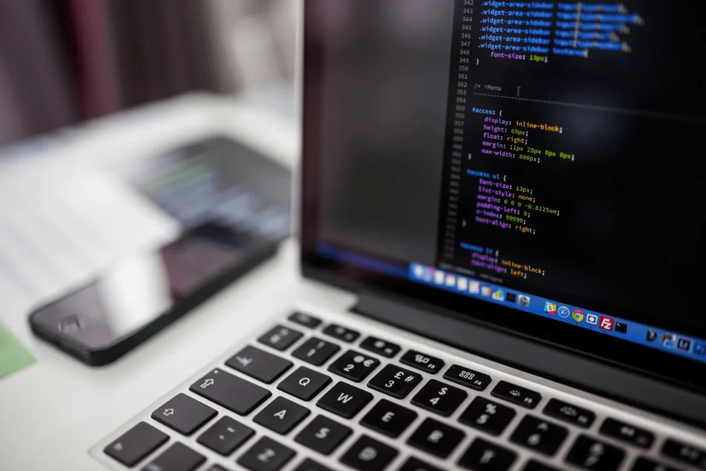 Scripting and Programming Languages: Differences, Advantages, and Optimal Use Cases