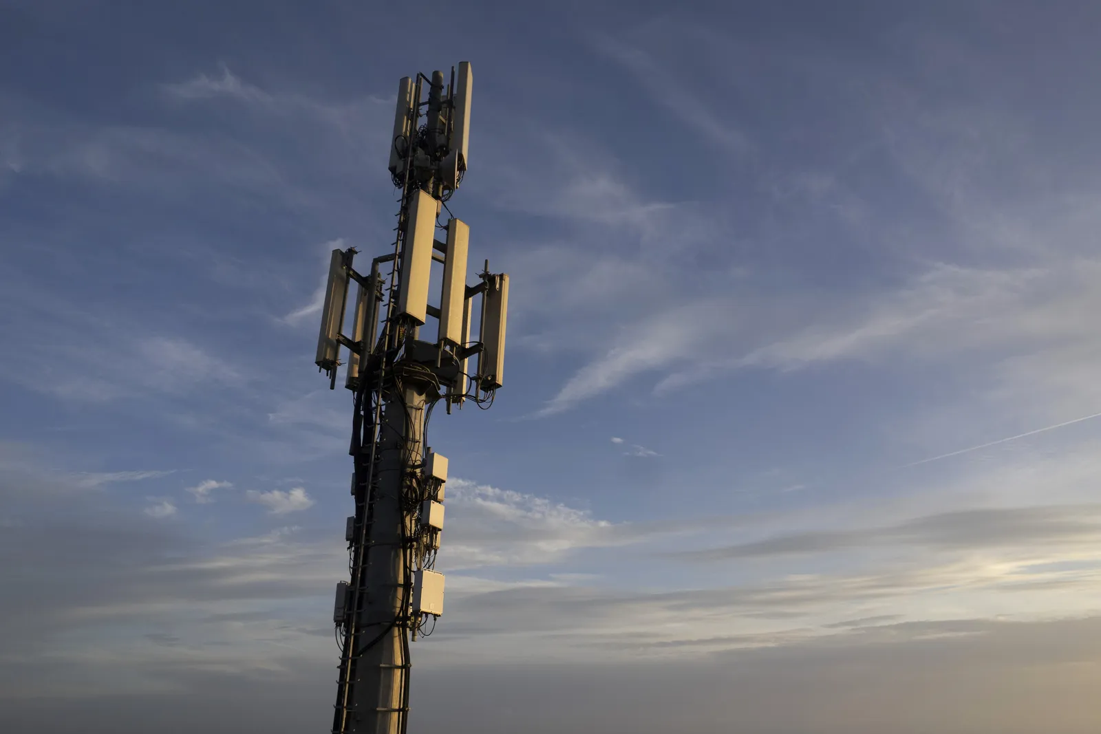 Powering Connectivity Through Control