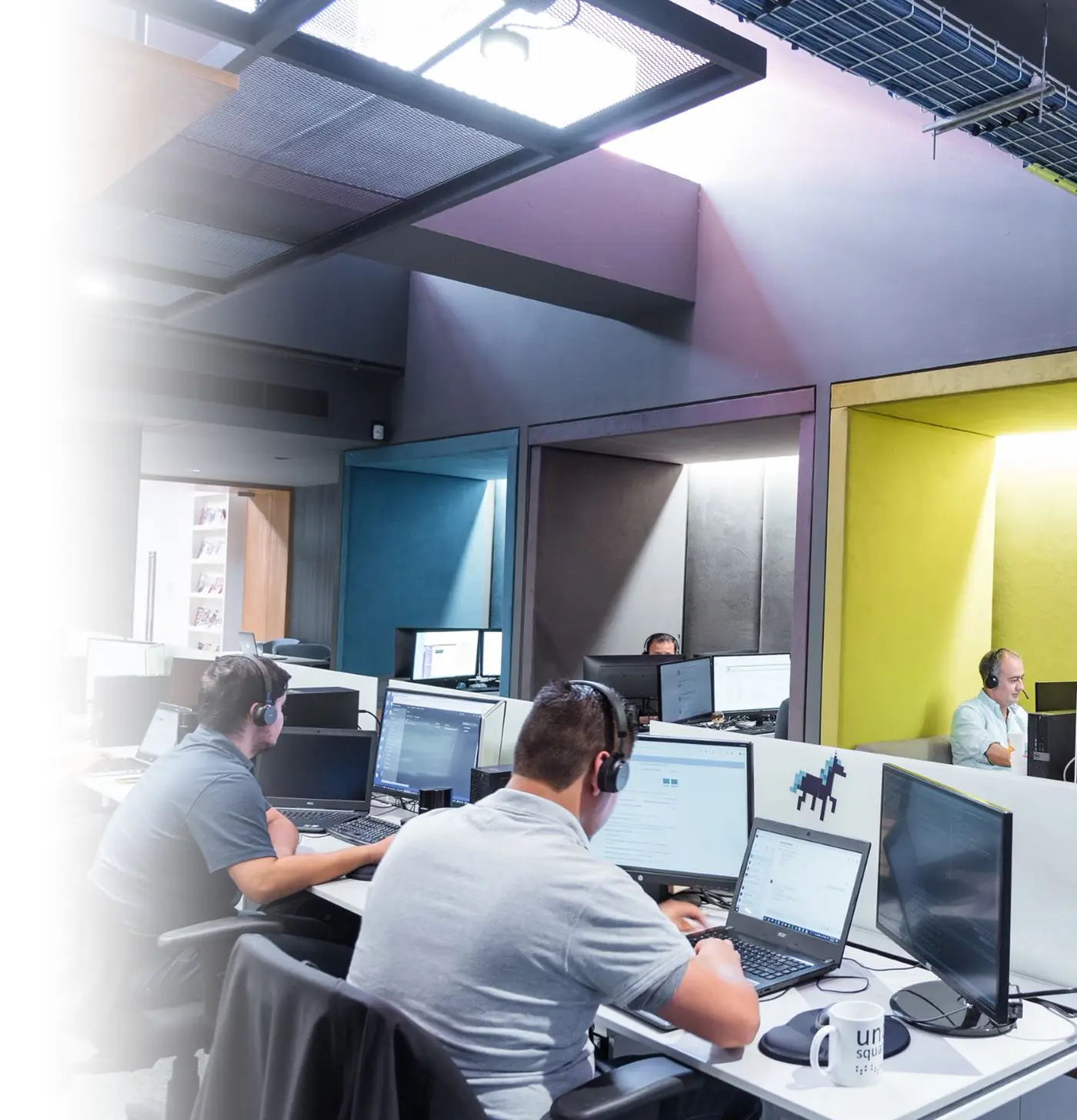 unosquare engineers working in a delivery center